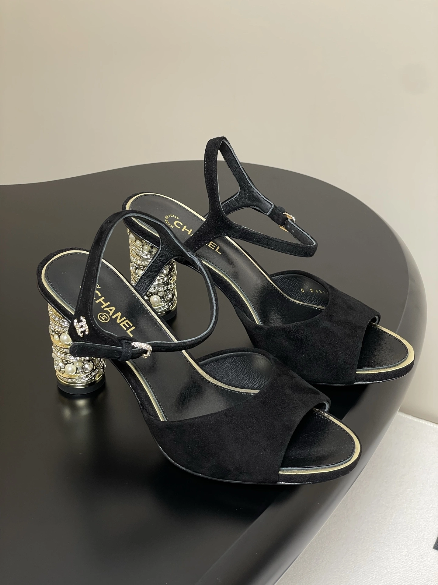 COCO-- 3h1958 G46097 B18550 94305 sheepskin Heel height：8.5CM item:E-X158C2041
